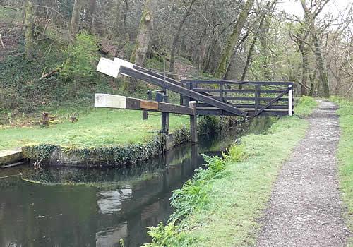 Photo Gallery Image - Lock on the Tavistock Canal